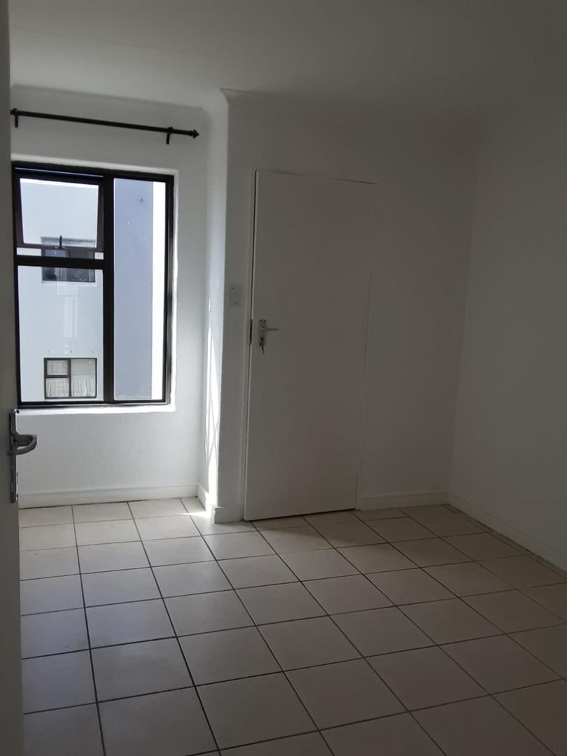 To Let 1 Bedroom Property for Rent in Panorama Western Cape